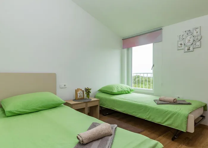 With A Heated Pool By Istrabook Villa *