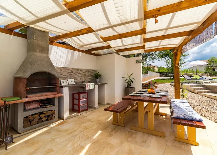 With A Heated Pool By Istrabook Villa *