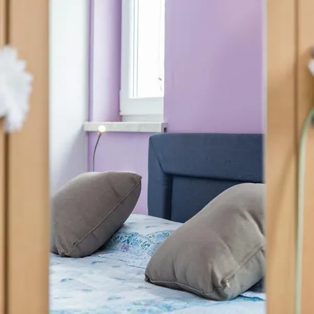 Βίλα With A Heated Pool By Istrabook