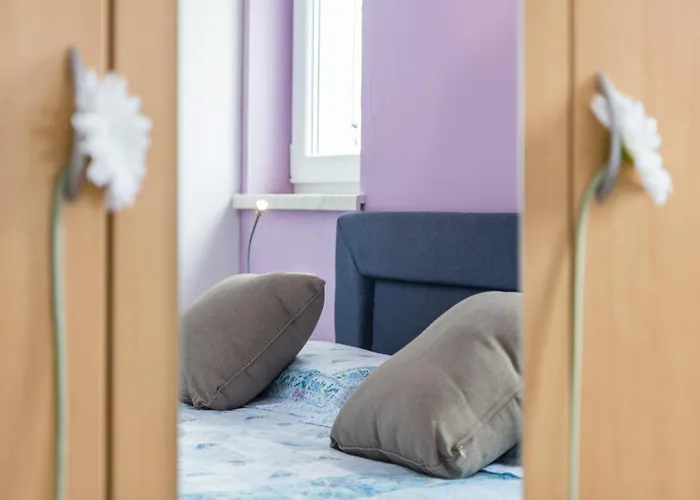 Βίλα With A Heated Pool By Istrabook