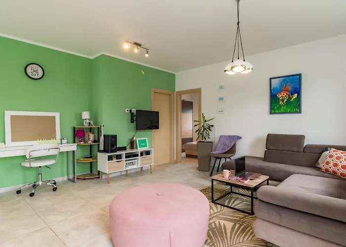 With A Heated Pool By Istrabook Βίλα *